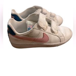 Girls Nike Shoes